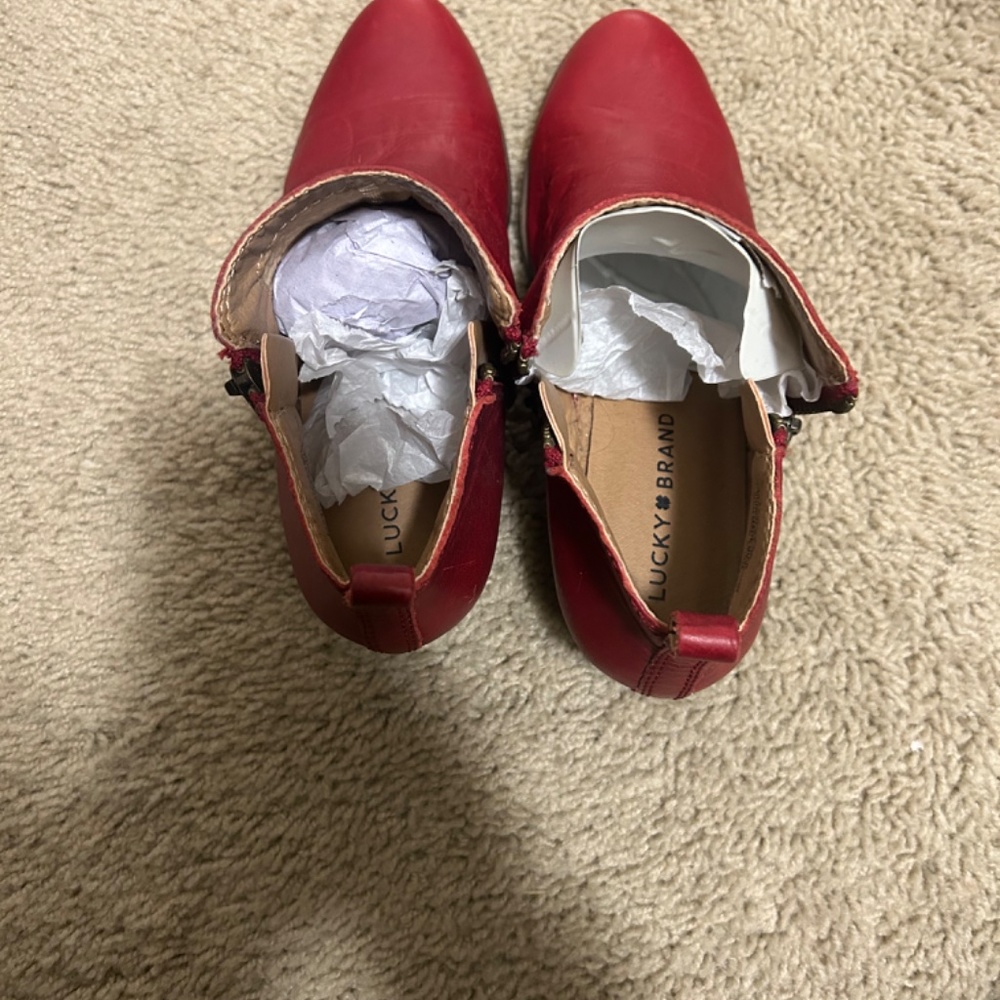 Boots/shoes - Picture 6 of 9